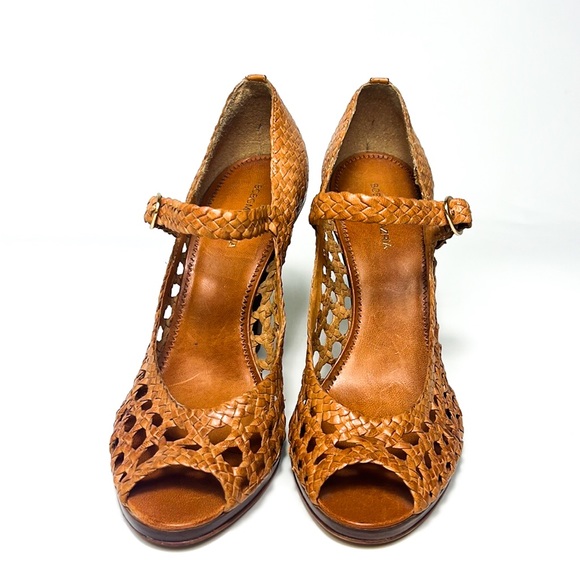 BCBGMAXAZRIA Peek Toe Brown Heels - Picture 2 of 7